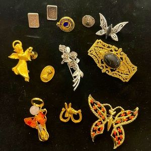 Lot of 12 pins & brooches